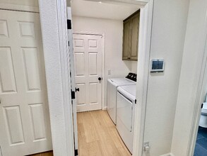 3602 Swan Ct in Merced, CA - Foto de edificio - Building Photo