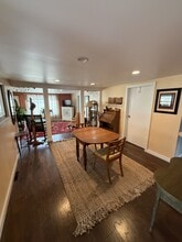 210 E Columbia St in Mason, MI - Building Photo - Building Photo