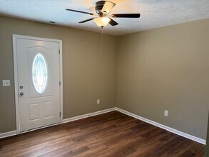 214 8th Ave SW in Winchester, TN - Foto de edificio - Building Photo