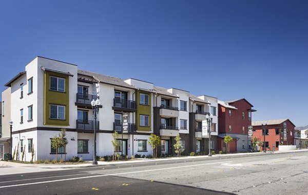 Kendry Addition in Montclair, CA - Foto de edificio