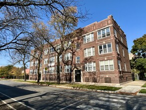 816-822 E Marquette Rd in Chicago, IL - Building Photo - Building Photo