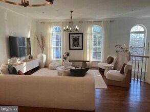 12252 Winscombe Terrace in Fairfax, VA - Building Photo - Building Photo