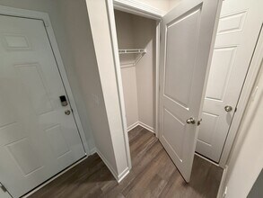 5138 Hyrule Dr in Charlotte, NC - Building Photo - Building Photo