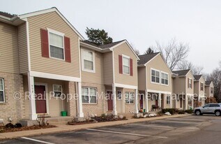 992 Ada Pl Dr SE in Grand Rapids, MI - Building Photo