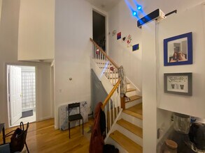 172 Northampton St, Unit 1 in Boston, MA - Foto de edificio - Building Photo
