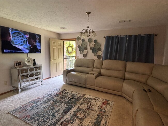 131 Center St in West Point, MS - Building Photo - Building Photo