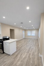 14436 Carlsbad St in Los Angeles, CA - Building Photo - Building Photo