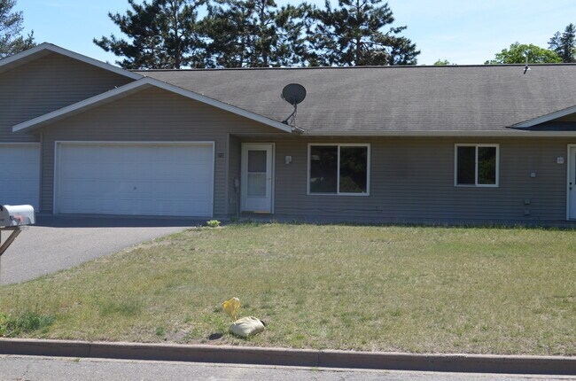 212 Hawkins Dr