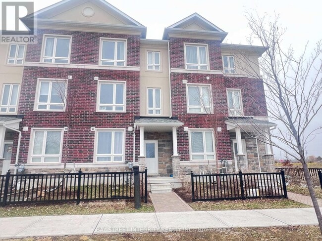 property at 90 Imperial College Ln
