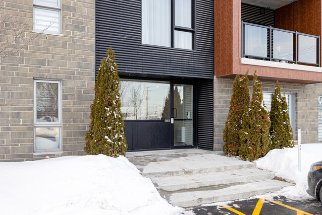 Quartier 7 in Mascouche, QC - Building Photo - Building Photo