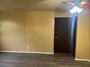 16818 E 1st St in Cleveland, OH - Building Photo - Building Photo