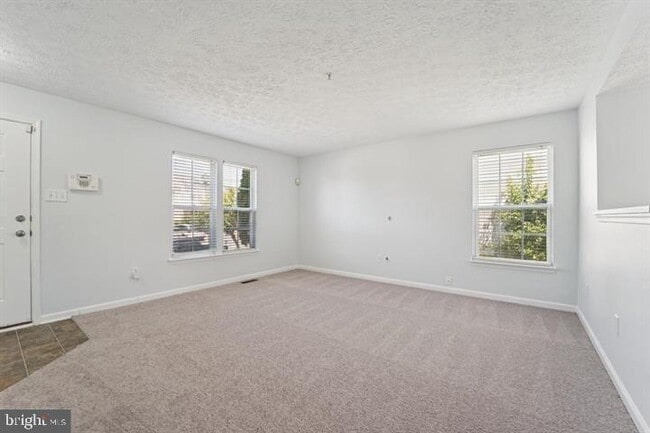 property at 11 Gemstone Ct