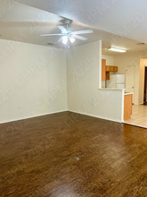 15415-15417 Kamary Ln in San Antonio, TX - Foto de edificio - Building Photo