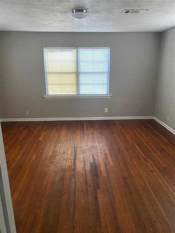 123 Wingate Rd in Woodville, TX - Building Photo - Building Photo