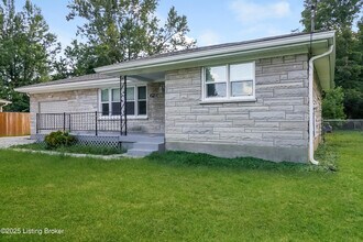 1712 Star Rest Dr in Louisville, KY - Building Photo - Building Photo