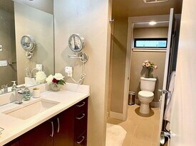 107B 13th Ave E in Seattle, WA - Building Photo