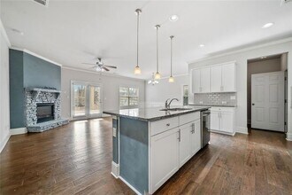 6623 Rivergreen Rd in Flowery Branch, GA - Building Photo - Building Photo