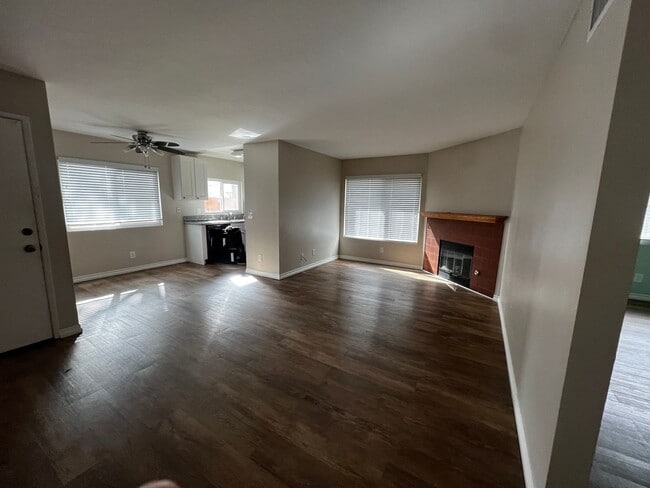 10713 Lisa Meadows Dr in Santee, CA - Building Photo - Building Photo