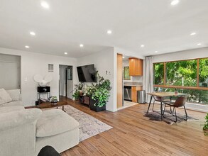 1425 N Harper Ave in West Hollywood, CA - Building Photo - Building Photo