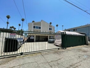 1619 N Avalon Blvd in Wilmington, CA - Building Photo - Building Photo