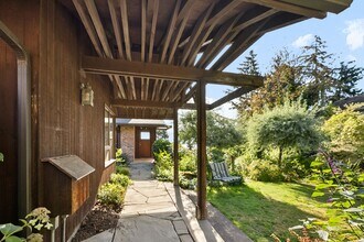 1415 38th Ave in Seattle, WA - Building Photo - Building Photo