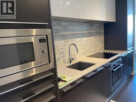 8131 Nunavut Ln in Vancouver, BC - Building Photo