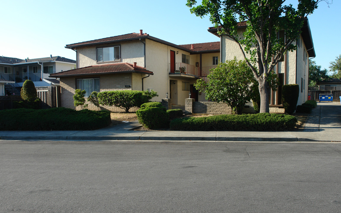 1026 Valerian Way in Sunnyvale, CA - Building Photo