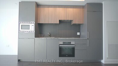 50-2850 O'Neill Rd in Toronto, ON - Building Photo - Building Photo