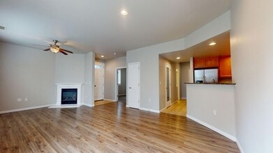 373 N Amedeo Ln in Clovis, CA - Building Photo - Building Photo