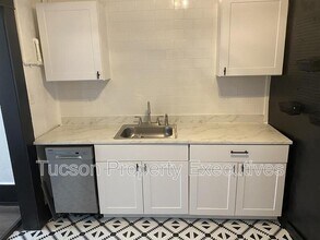 91 W Simpson St in Tucson, AZ - Building Photo - Building Photo