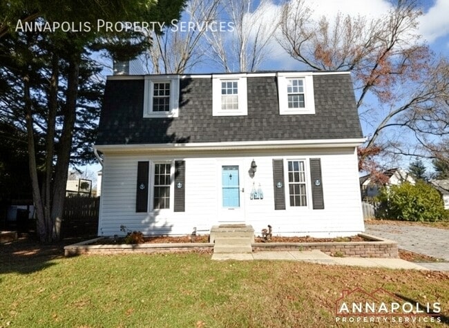 property at 1011 Hyde Park Dr