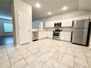 868 NW Evans Cir in Bentonville, AR - Building Photo - Building Photo