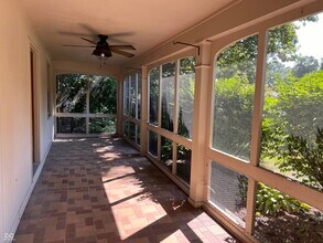 1402 Kessler Blvd E Dr in Indianapolis, IN - Building Photo - Building Photo