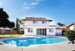 4064 Via Rio Ave in Oceanside, CA - Building Photo