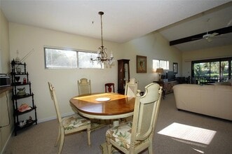1526 Pelican Point Dr, Unit 243 in Sarasota, FL - Building Photo - Building Photo