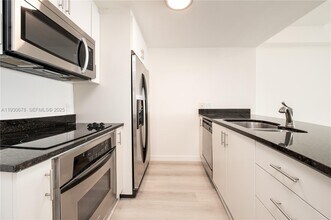 1712 SW 2nd Ave in Miami, FL - Building Photo - Building Photo