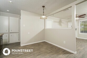 2937 Larry Dr in Garland, TX - Foto de edificio - Building Photo