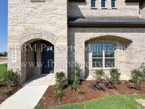 1773 Ethereal Ln in Waxahachie, TX - Building Photo - Building Photo