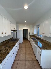 884 Modesto Ave in South Lake Tahoe, CA - Building Photo - Building Photo