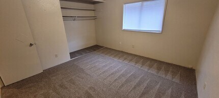 521-521 S Holly St in Medford, OR - Building Photo - Building Photo