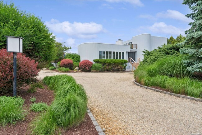 3 Stacy Dr in Westhampton Beach, NY - Foto de edificio - Building Photo