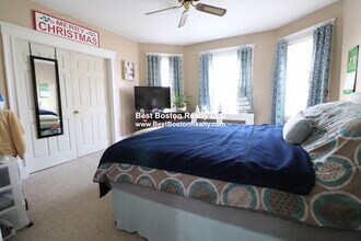 338 Main St, Unit 2 in Medford, MA - Foto de edificio - Building Photo