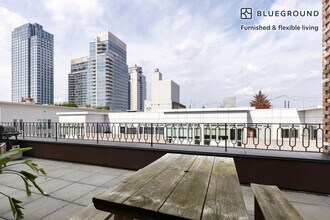 187 Kent Ave in Brooklyn, NY - Building Photo - Building Photo