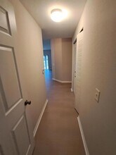 280 Crestwood Cir, Unit 102 in Royal Palm Beach, FL - Foto de edificio - Building Photo