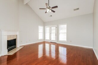 1700 Torrington Ct in Cordova, TN - Building Photo - Building Photo