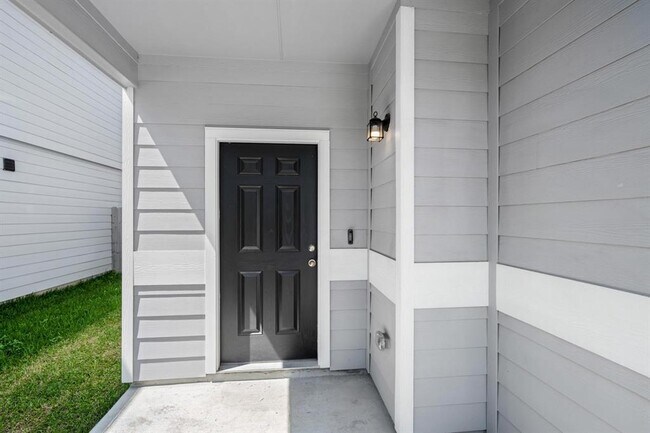22119 Sovereign Hts Ln. in Houston, TX - Building Photo - Building Photo