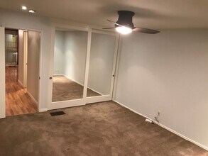 1720 Ardmore Ave, Unit 228 in Hermosa Beach, CA - Building Photo - Building Photo