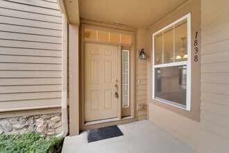 1838 Crenshaw Cir in Vernon Hills, IL - Building Photo - Building Photo