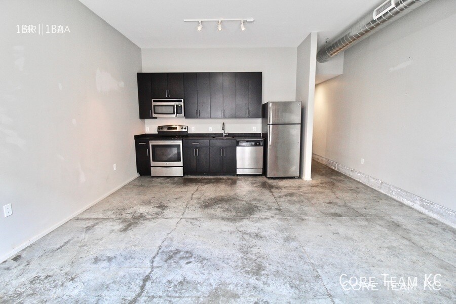 2903 Gillham Rd in Kansas City, MO - Building Photo
