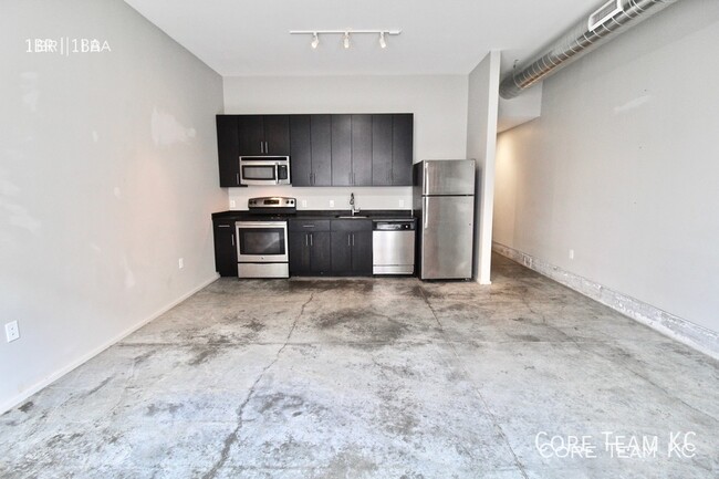 property at 2903 Gillham Rd